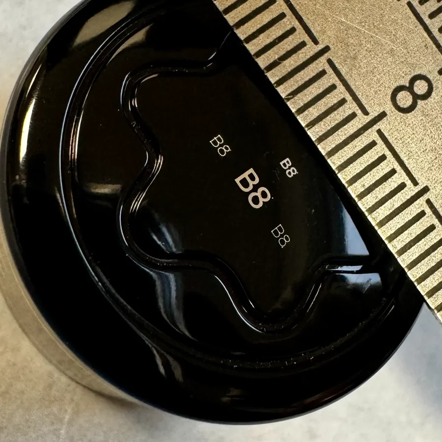 Marquage miniature B8 au laser